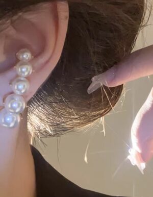 Unique Design Pearl Earrings