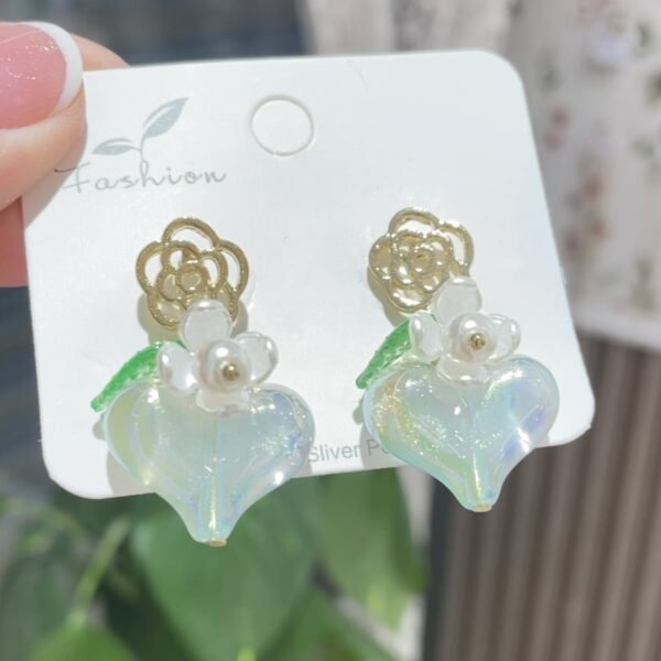 Hollow Rose Heart Earrings