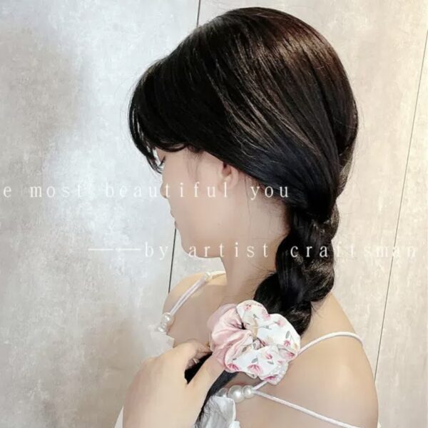 Flower Pearl Scrunchie - Image 3