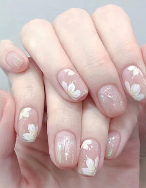 White Flower Press On Nails