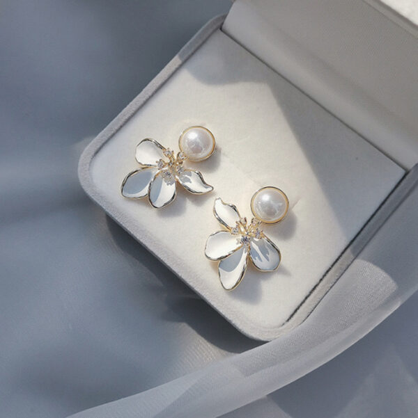 Pearl White Flower Earrings - Image 2