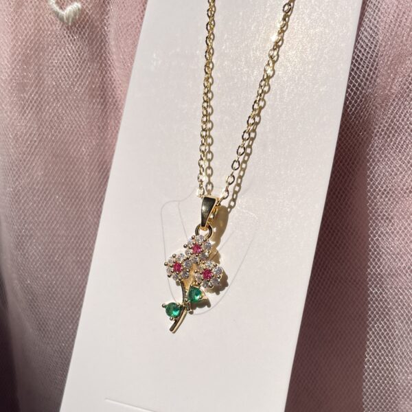 Stone Flower Necklace