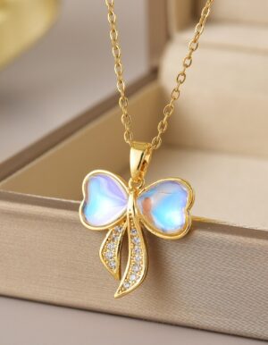 Rainbow Reflect Bow Necklace
