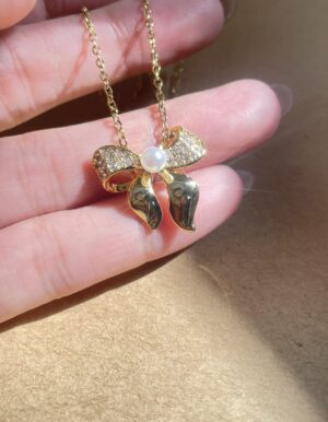Ribbon Pearl Necklace