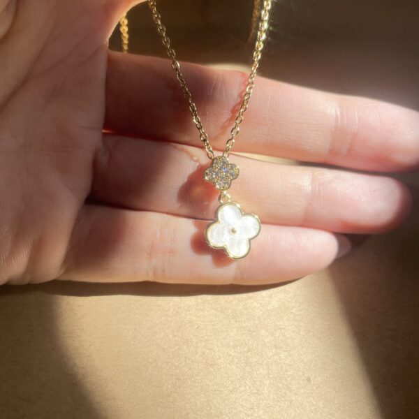 Seashell Four-Leaf Clover Necklace