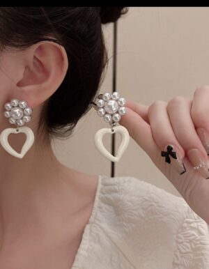Pearl White Heart Earrings