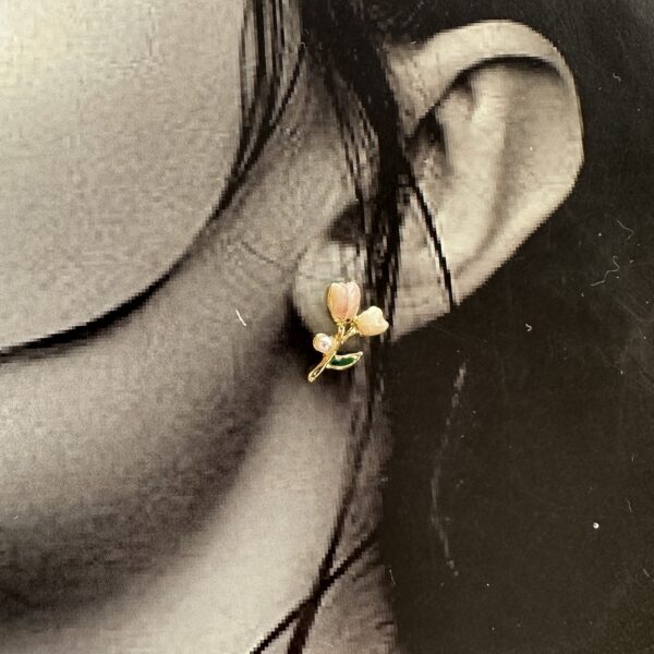 Tulip Flower Earrings - Image 2