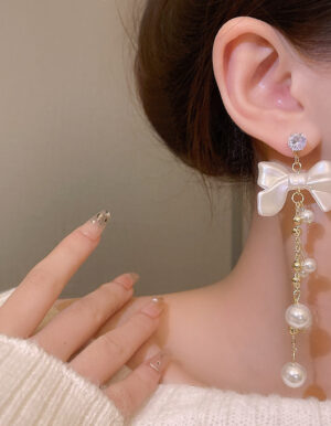 White Bow Pearl Earrings