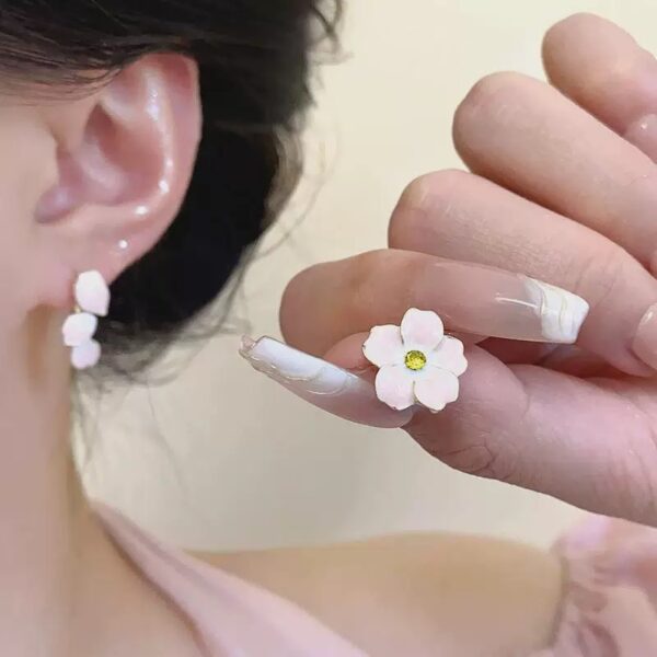 Mismatched Flower Earrings - Image 3