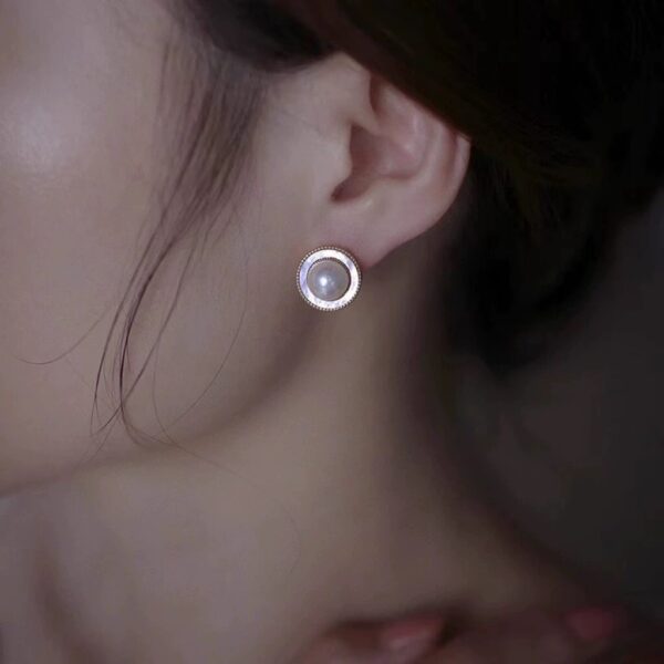 Fresh Water Pearl Earrings - Image 2