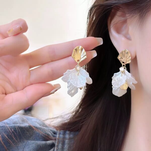 White Petals Earrings - Image 2