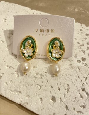 Fresh Water Pearl Flower Earrings