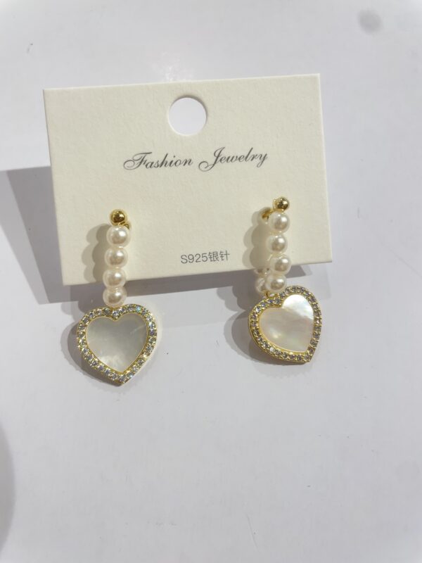 Seashells Heart Pearl Earrings
