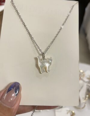 Seashell Cat Necklace