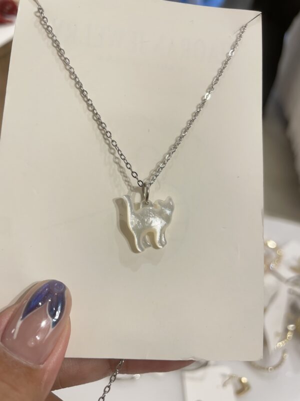Seashell Cat Necklace