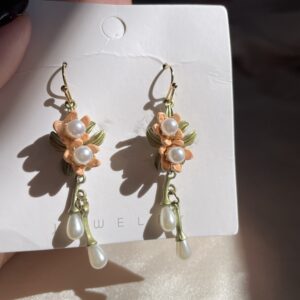 Beautiful Flower Pearl Earrings