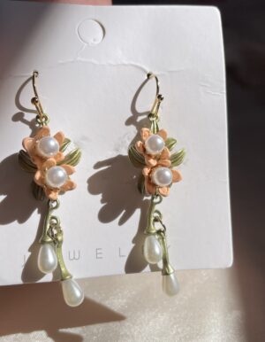 Beautiful Flower Pearl Earrings