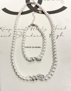 Snake Pearl Bracelet