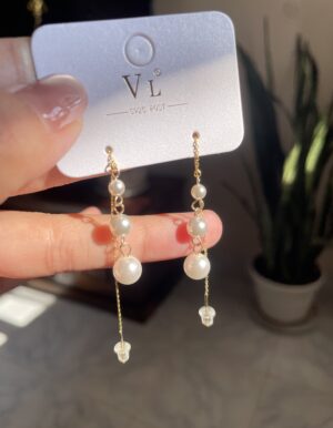 VL Pearl Thread Earrings
