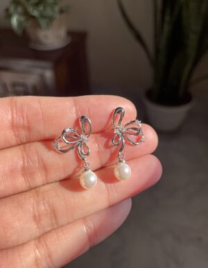 Silver Ribbon Pearl Earrings