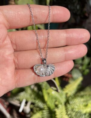 Full Stone Shell Pearl Necklace